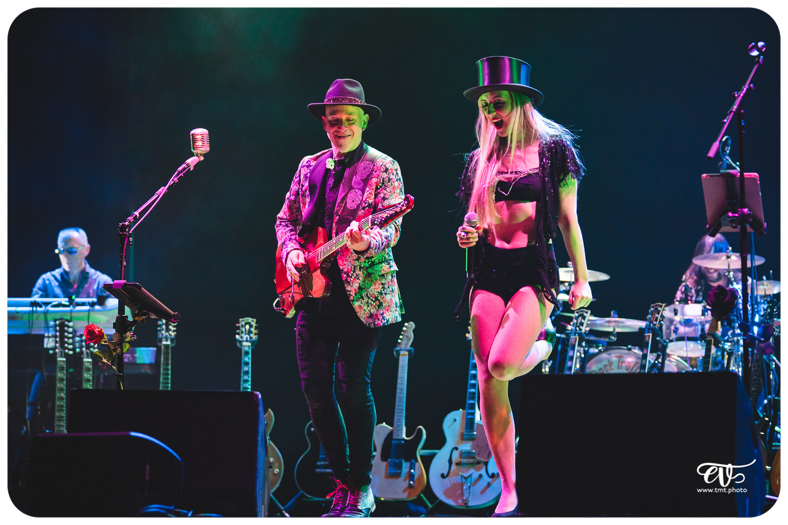 L'HISTOIRE DU ROCK EN 13 GUITARES